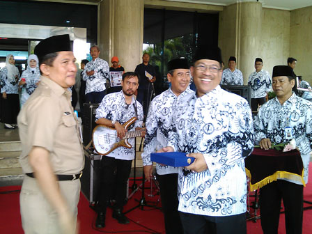 Pencarian PGRI Sekadau - Persatuan Guru Republik Indonesia Cabang Sekadau